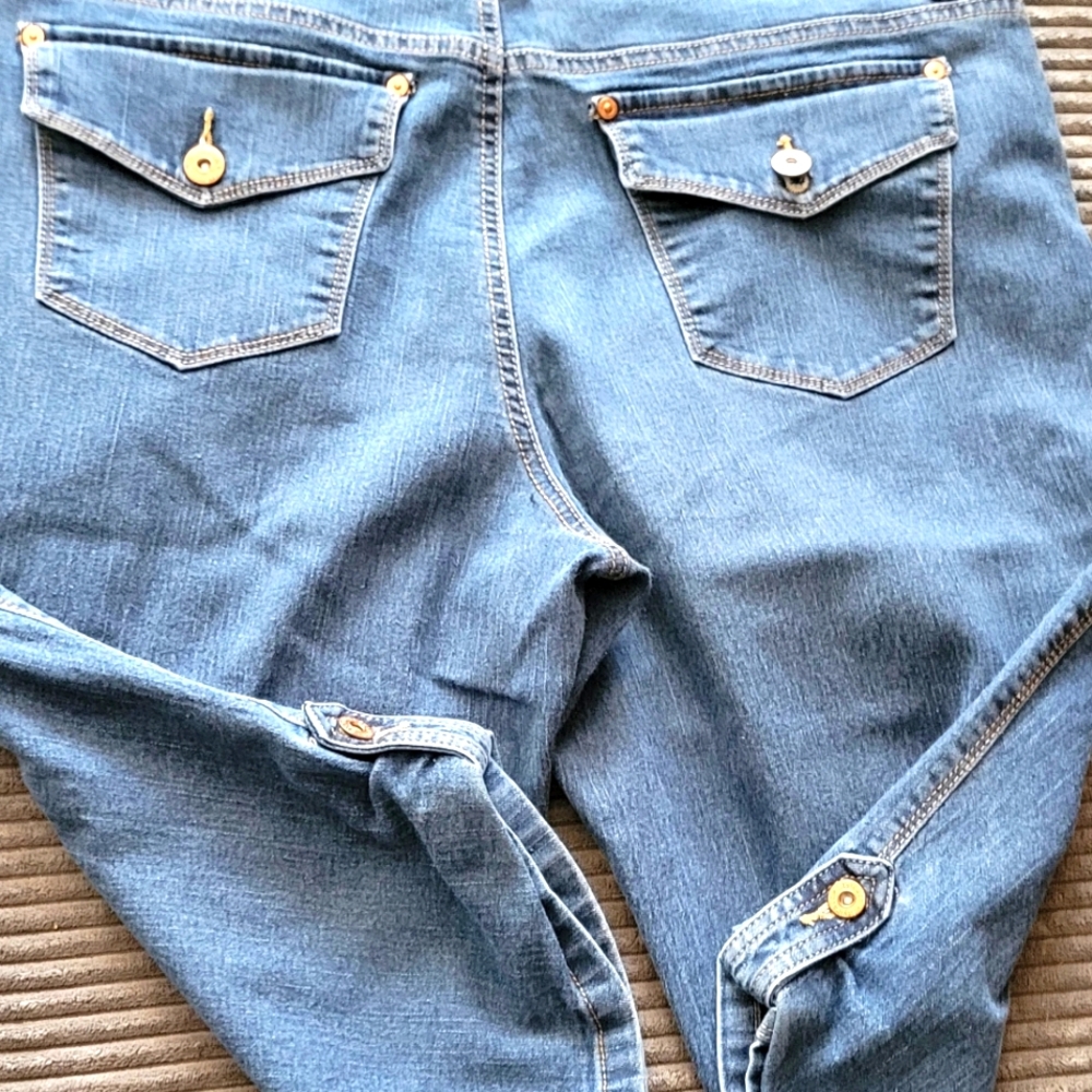 Denim capris